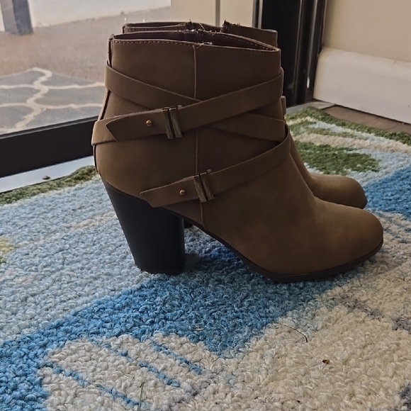 Brown  Ankle Boots with Block Heel - Picture 1 of 10